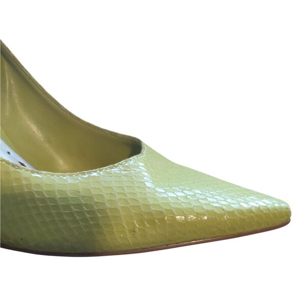 BCBGirls Lime Green Faux Snake Skin Stiletto Heal with Pointed Toes (Size 6B 36) - Picture 4 of 4